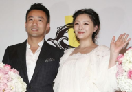 娱乐圈吃瓜大S和汪小菲,娱乐圈的甜蜜瓜田,揭秘他们的爱情故事